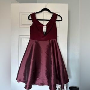 Le Chateau Dress- Small
